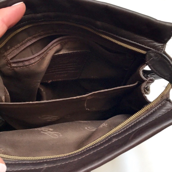 Fossil Leather Crossbody Purse - Picture 4 of 8